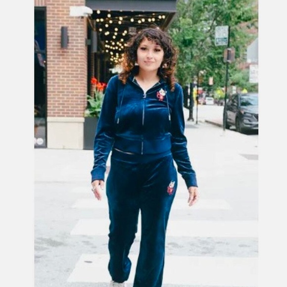 VeeFriends Juicy Couture "Juicy Jaguar" Velour Hoodie, and Pant Track Suit NWT - Picture 9 of 9
